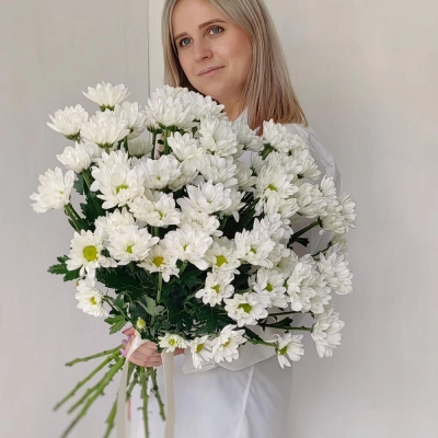 Букет «Ромашка» — свежесть белых хризантем в деревенском стиле Белая Калитва Ростовская область