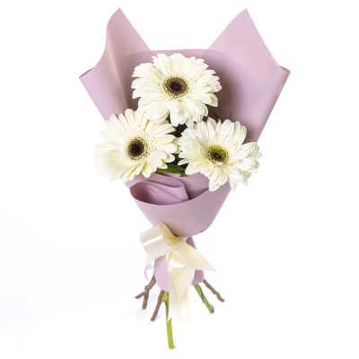 Нежный букет из 3 белых гербер – символ искренности и света Белая Калитва Ростовская область