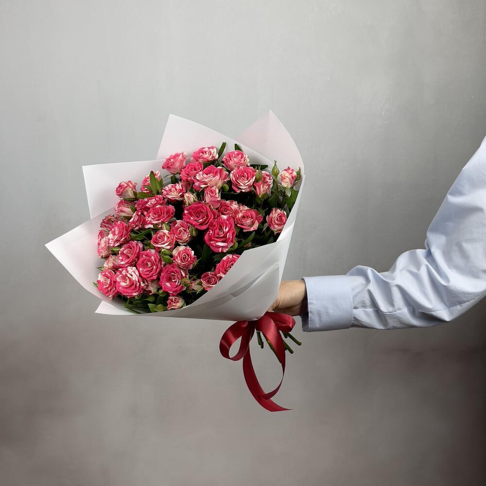 Букет «Фейерверк» – 9 пышных кустовых роз в огненной палитре Белая Калитва Ростовская область