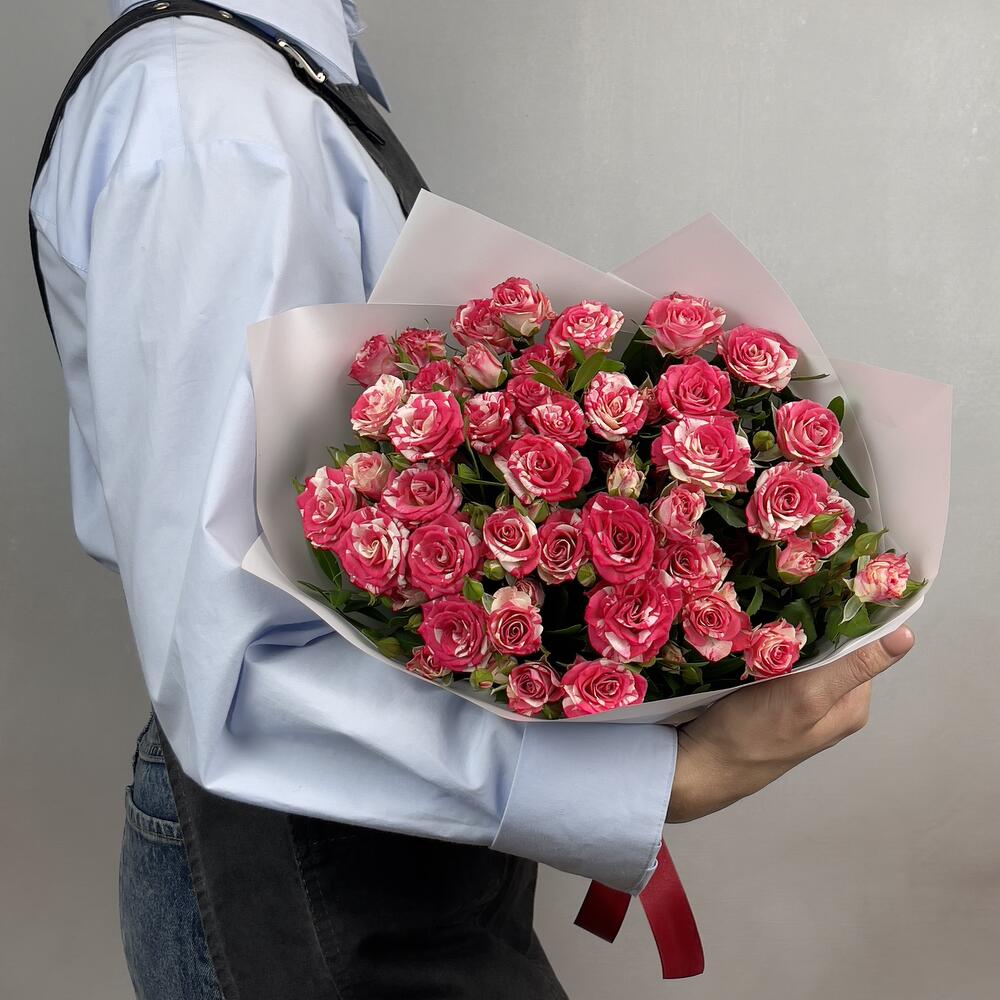 Букет «Фейерверк» – 9 пышных кустовых роз в огненной палитре Белая Калитва Ростовская область